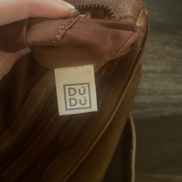 Dudu Caramel Tan Leather Crossbody Bag - Picture 9 of 12